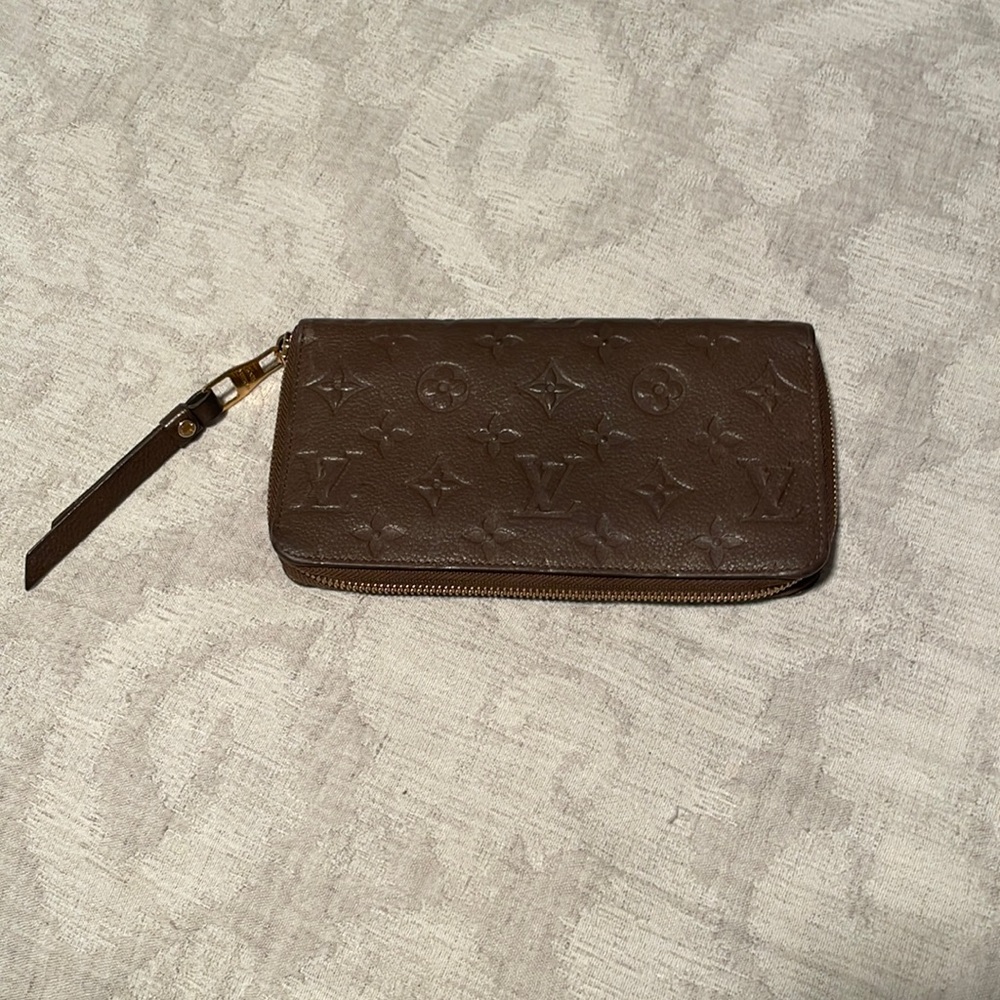 Louis Vuitton Empriente Monogram Zippy Wallet